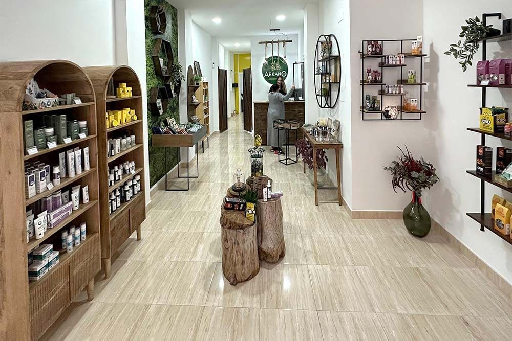 Encuentra tiendas cerca portada